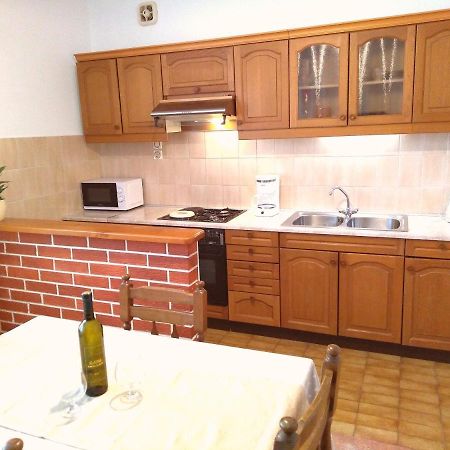 Apartment Nila Sali Luaran gambar