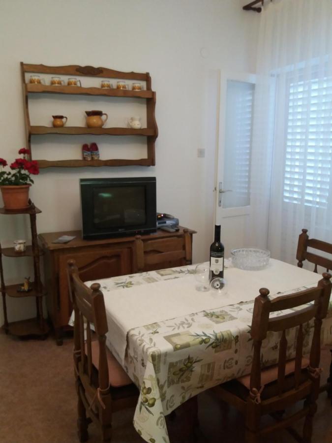 Apartment Nila Sali Luaran gambar